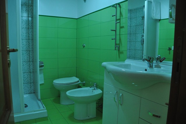 BAGNO CAMERA BLU 1